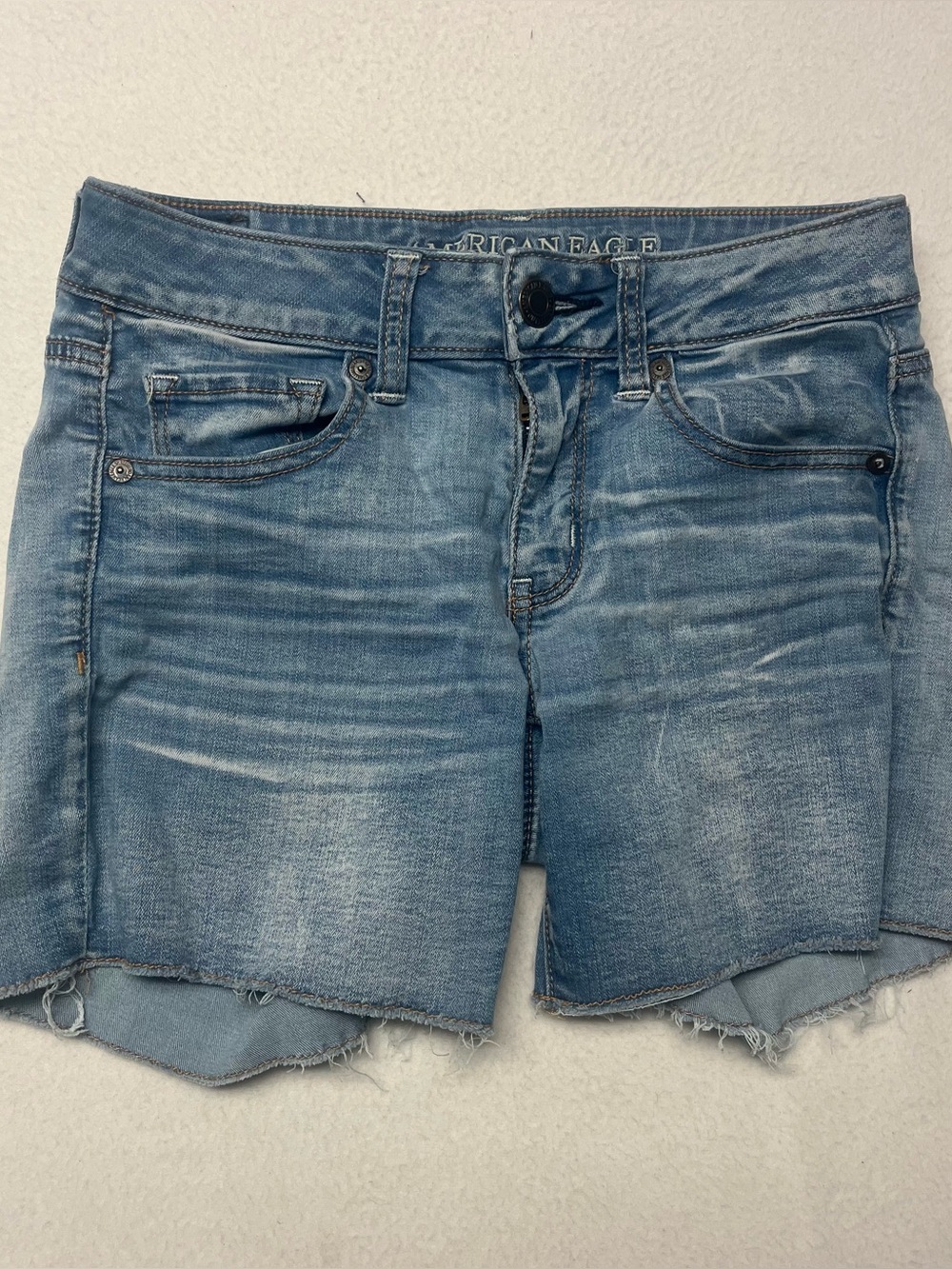 American Eagle Outfitters Women's Blue Denim Shorts Hi-Rise Size 4